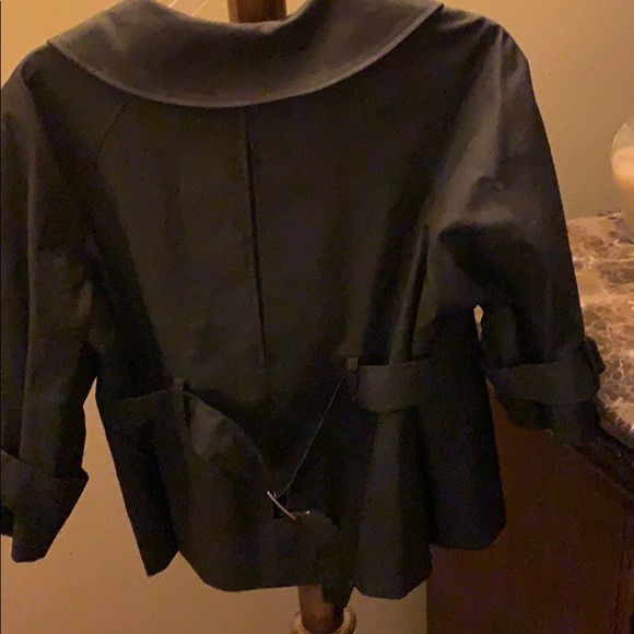 Jacket - Picture 3 of 4